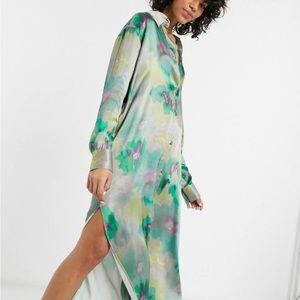 New! Fabulous shirt dress! Cruise wear!! Spring chic!